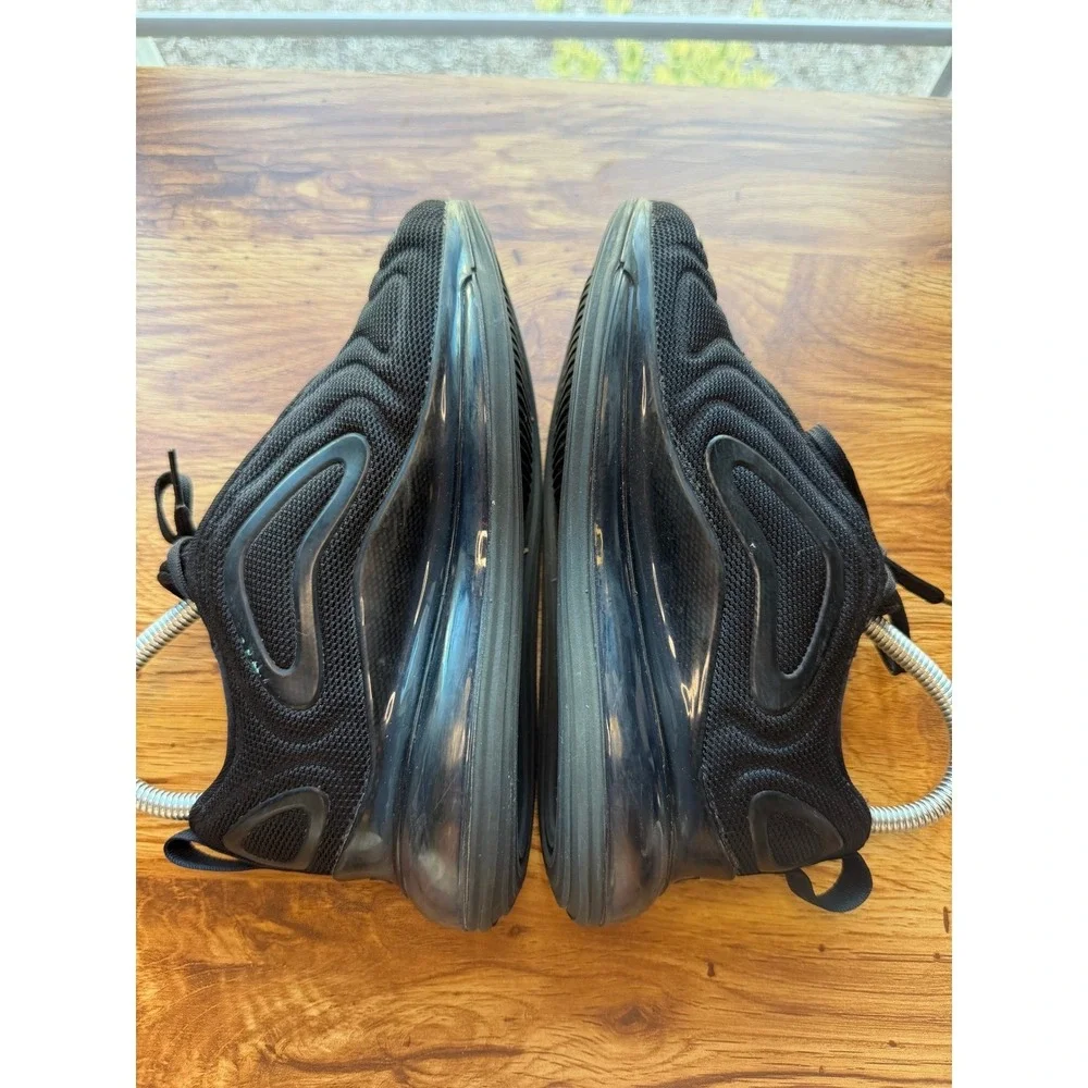 Nike Air Max 720 Triple Black Kids Sneakers AO2306-002 Sz 3Y